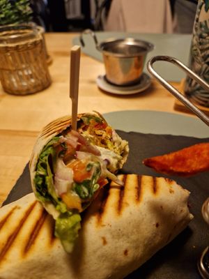 Delight Wrap at Ma'Rinas - Veggiezz in Karlsruhe