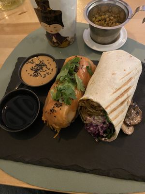 Kimchi Roll and Gyros wrap  at Ma'Rinas - Veggiezz in Karlsruhe