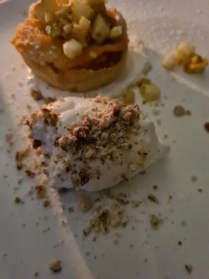  at Hohenheim & Söhne in Frankfurt