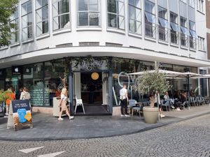 On the corner, many outdoor seating places at Van Wijck in Maastricht