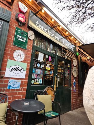 Restaurant front at Teuchters Landing in Edinburgh