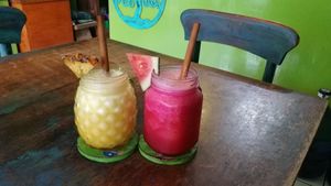 Nice juices at Akar Cafe in Lovina