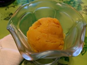 Vegan mango ice cream at Akar Cafe in Lovina