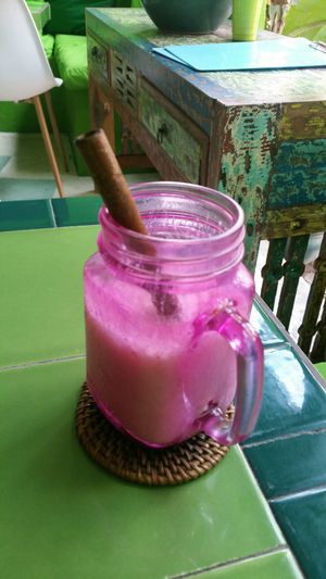 Lovina Lotus, delicious Smoothy at Akar Cafe in Lovina