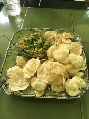 Guacamole and crackers at Akar Cafe in Lovina