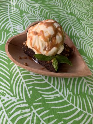 Akar Cafe - brownie with ice cream at Akar Cafe in Lovina