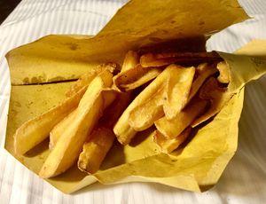 Chips   at 24 Burger Street in Milan