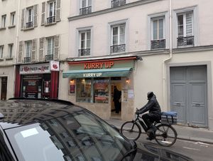 Von außen at Kurry Up in Paris