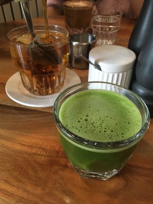 Matcha Americano und Earl Grey  at Corner in Hannover