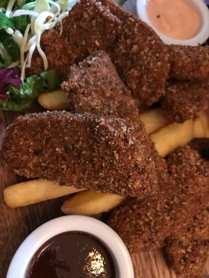 Seitan chicken, dips and chips! at Beanos in Folkestone