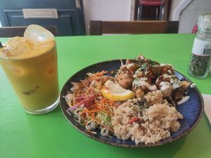 Mango Lassi and red bowl at TerraZen Centre in Amsterdam
