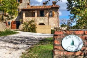 Two holiday apartments in a rural Umbrian house.  at The Vegan Cypress in Magione