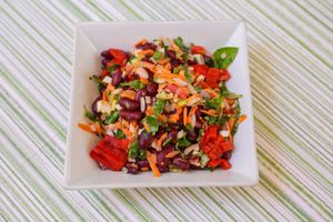 “Piazi”  Salad 												
 (Kidney beans, arugula,fresh & dry onions,baked red pepper,carot,parsley,with sauce of olive oil,lemon & tahini)

 at Kriton Gefsis in Aegina in Aegina