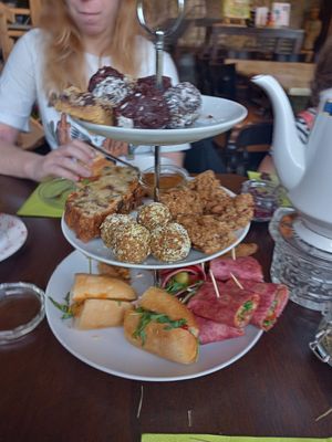 Vegan hightea at Theetuin 't KeiRoosje in Wognum