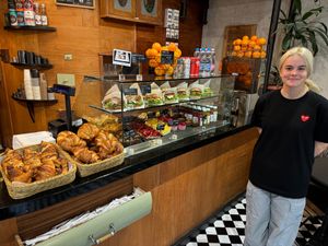 Vegan bagel options🥯Vegan croissant option🥐 and Julia👱🏼‍♀️ at Robert Capa Café in Budapest