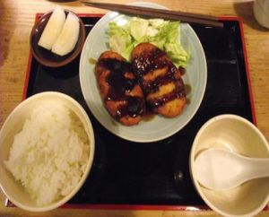 My dinner (less the miso soup which I had already eaten) at Heianraku in Takayama