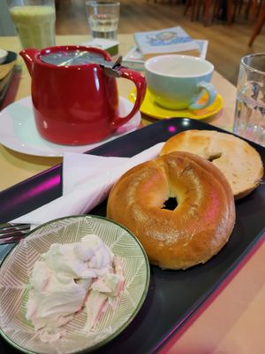 Bagel with Sheese cream cheese and gunpowder tea at Valkyrjan Bistro & Bar in Reykjavik