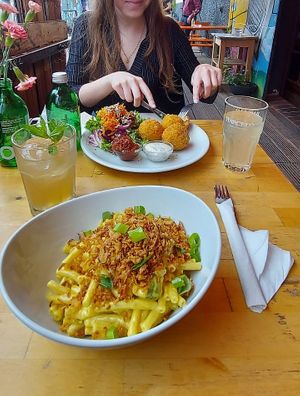 mac&cheese at EmmaPea Vegan Food and Bar in Berlin