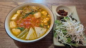 Bun Rieu / 'Crab' noodle soup
- The soup is a tomato broth
(2nd visit) at CHAYFOOD in Hanoi