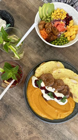 czech & hawaii  at Vegan House in Prague