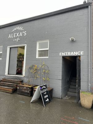 Back entrance   at Alexa's in Bothell