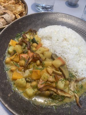 Vegan  curry  at Kamúy in Montreal