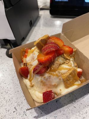 Strawberry Goodness  #Veganuary at Cinnaholic in Tempe