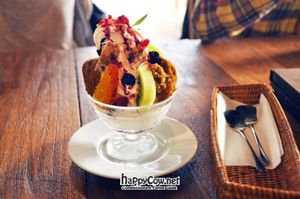 ummmmmsundae at Vegans Cafe and Restaurant in Kyoto