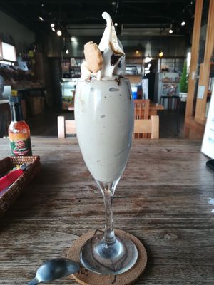 Hojicha "shake" at Vegans Cafe and Restaurant in Kyoto