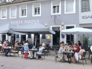 Sitzbereich außen, Eingang  at Porta Nuova in Speyer