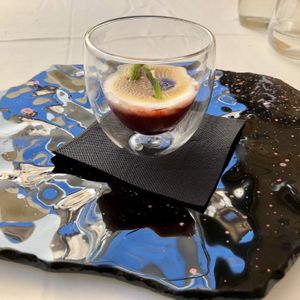 Strawberry cream with olive oil, flambéed lemon meringue and hibiscus   at DaiCa in Mallorca