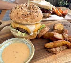 Aye Aye Burger  at The Botanist in Zadar