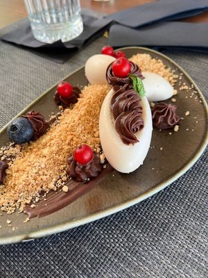 Bounty dessert at The Botanist in Zadar