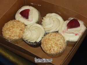 Vegan Cupcakes  at SFO - The Plant Cafe Organic- T2 in South San Francisco