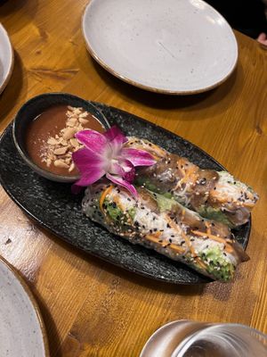 Summerrolls with planted chicken  at Nón Lá Vietnamese Garden in Basel