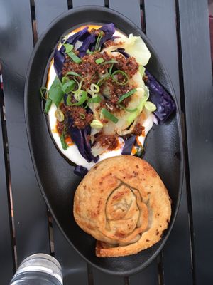 Feuilleté garni et chou poché  at Hakko in Montpellier