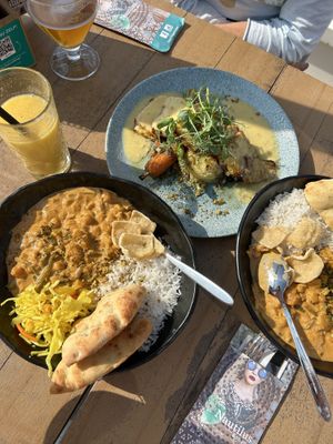 The two vegan options and tropical smoothie  at Nautilus aan Zee in Egmond Aan Zee