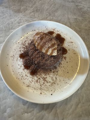 Cacao, cherry, coconut, pepper, caramel at Plates in London