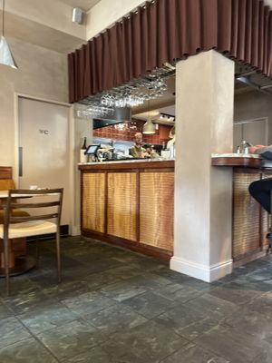 Bar  at Plates in London