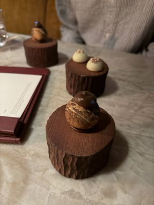 Sour gooseberry truffles (white), I can‘t  at Plates in London