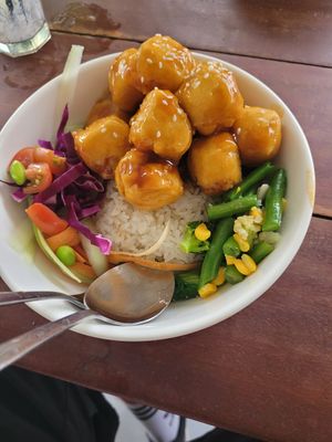 Tofu Teriyaki Bowl at Goji Goji Vegan Bowl in Canggu
