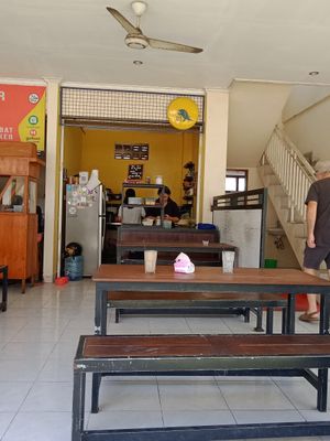 Front of store at Goji Goji Vegan Bowl in Canggu