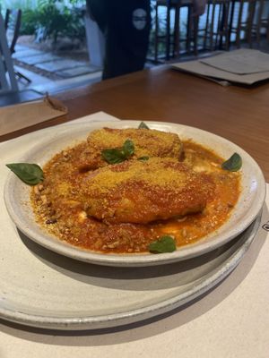 Lasanha de Berinjela (deliciosas fatias de berinjela em camadas ao molho de tomate, cajupiry de castanhas, nozes, pesto detox e parmesão vegano)  at SATTWA in Jundiai