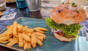 Sind Goku mit Kichererbsenpatty at Butcha in Erftstadt