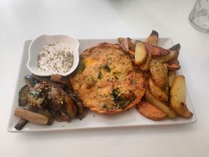 Quiche de brócoli, ricota de tofu y patatas at Ingrediente Secreto in Badalona