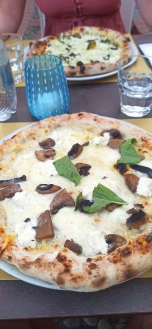  at La Napoletana in Taormina