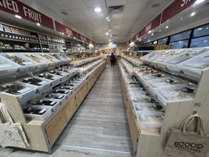 Aisles of dry foods #Veganuary at Scoop Wholefoods in The Junction