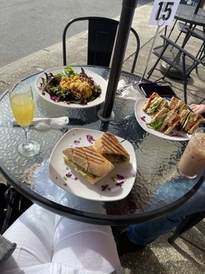 Tempeh Pesto special, Knuckle Sandwich, and Mac n Chz at End of the Line Cafe in Pensacola