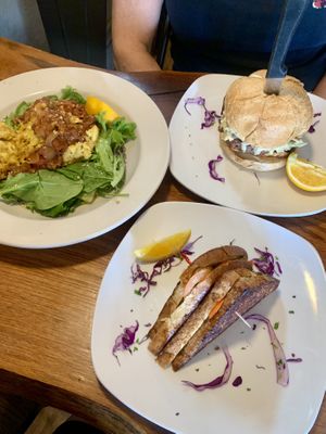 Chili mac, Memphis burger & tomato basil caprese panini at End of the Line Cafe in Pensacola