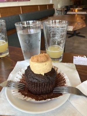   at End of the Line Cafe in Pensacola